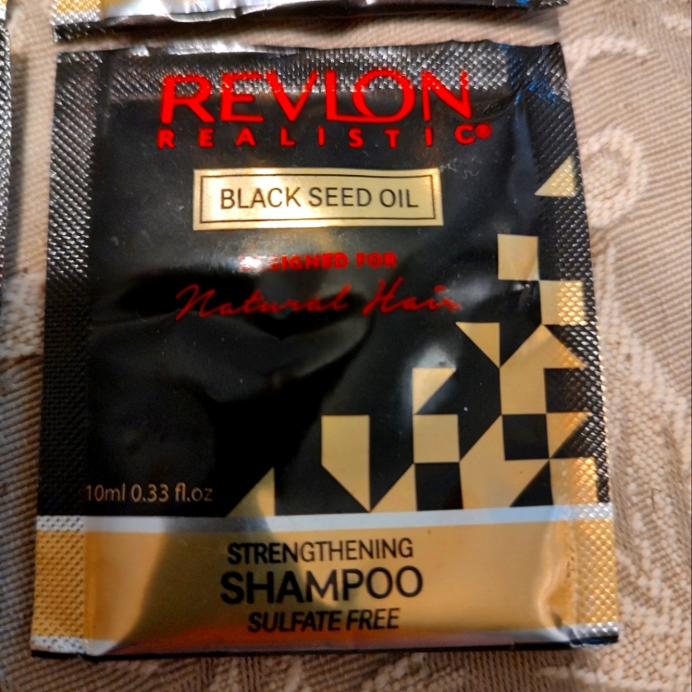 🖤 Shampoo Sample Set of 20 - Revlon Realistic Black Seed Oil Strengthening 10ml - Picture 4 of 11